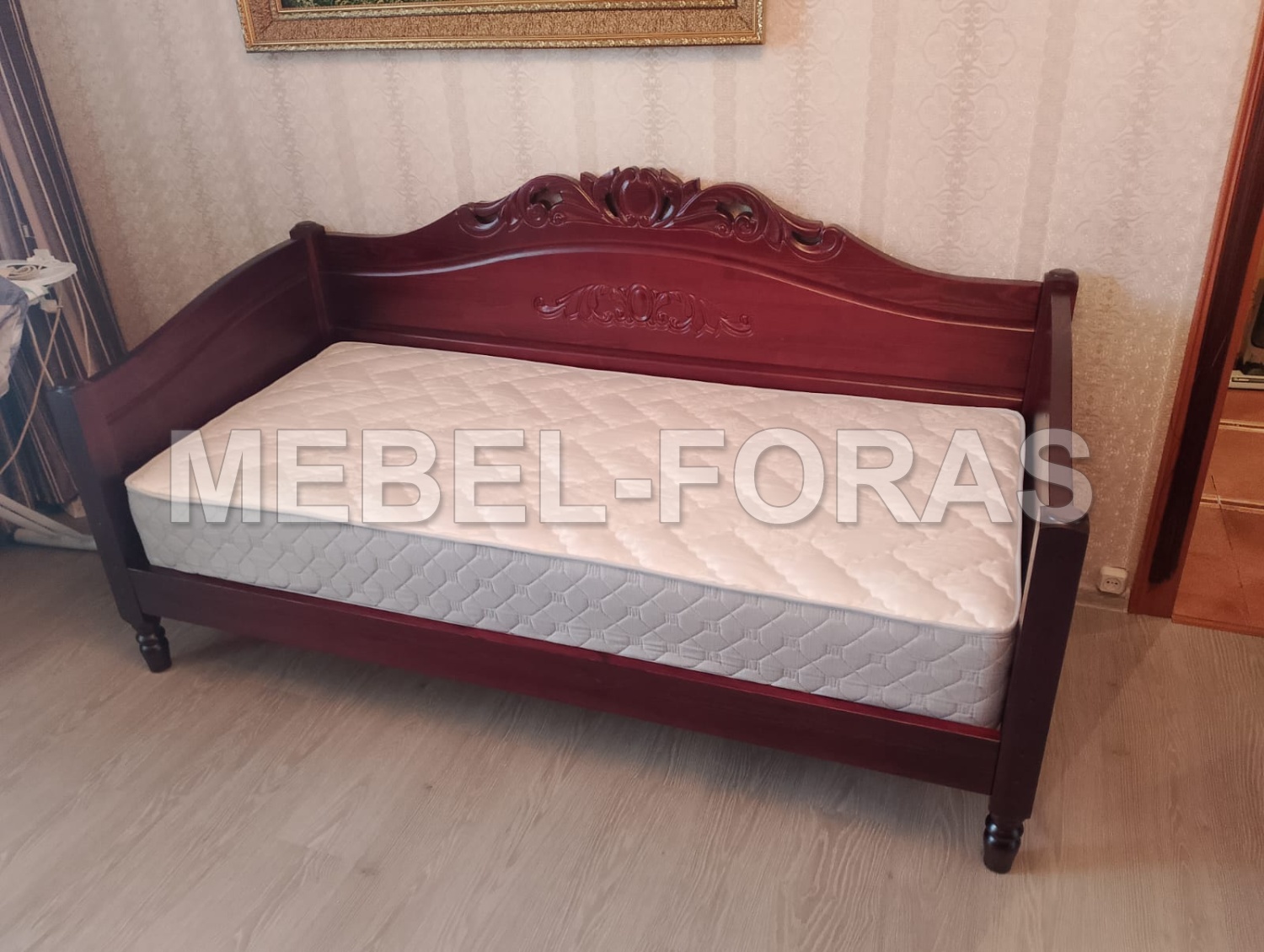Буфет в гостиной